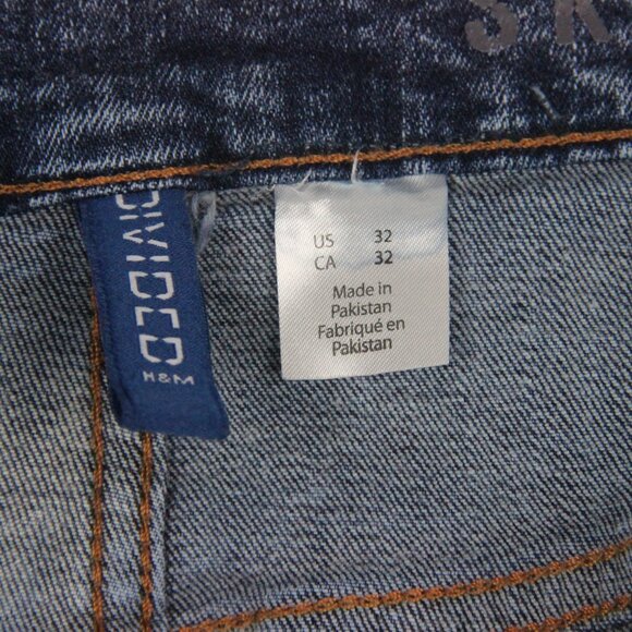 H & M, Divided Jeans, Men's 32 by 32, blue, MINIMAL USE - Picture 4 of 7